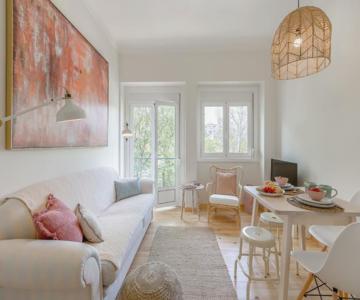 Sunny, Bright And Quiet Apartment, By Timecooler
