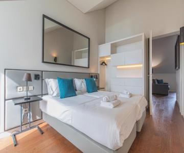 8 building Apartment 403 T2 - River & Garden View