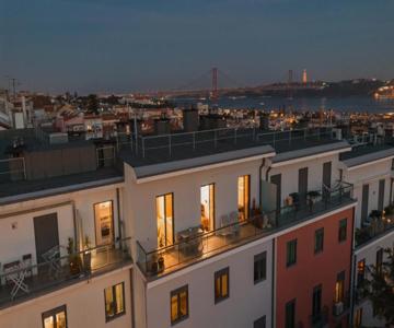 Premium Flat At Ajuda/belém With Balcony, Parking!