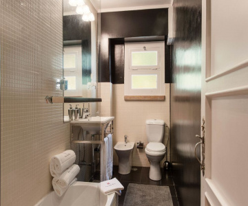 Lisbon City Break Suites