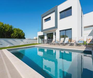 Villa Beach and Friends with ocean view