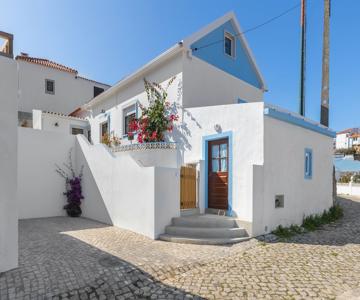 Carvoeira Surf & Family Villa