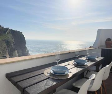Azenhas do Mar Beach House