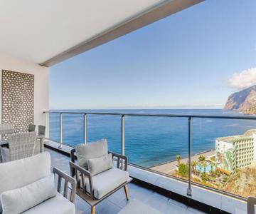 Lux Apartment First Row Madeira Palace By Hr Madeira