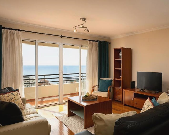 Margarida's Apartment com piscina e vista mar