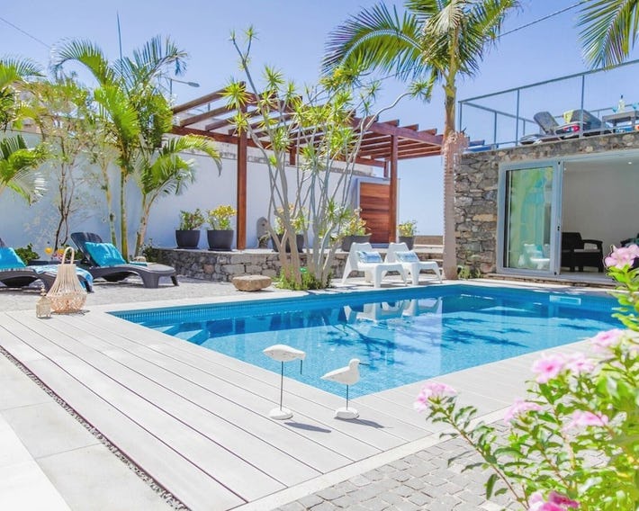 Madeira Beach House by MHM