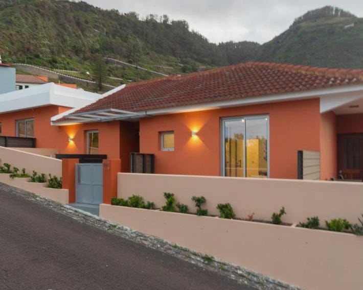 The Jolie - Porto Moniz Central Studios