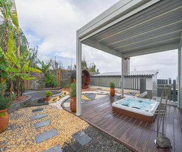 King Shelter By Madeira Sun Travel