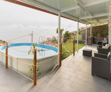 Casa do Vale by Mth