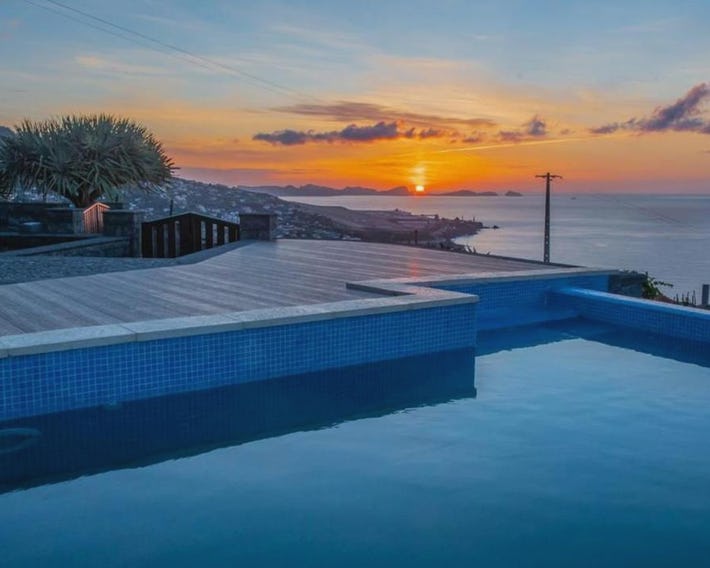 Villa Sunrise View by Homie