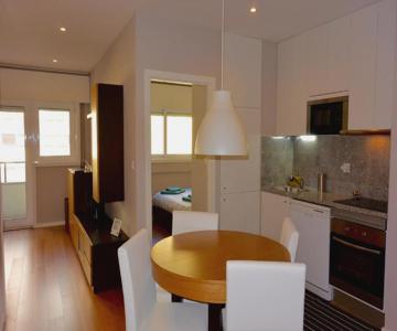 Júlio Dinis Flat, by Flat in Porto