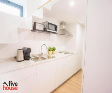 Five House 14A