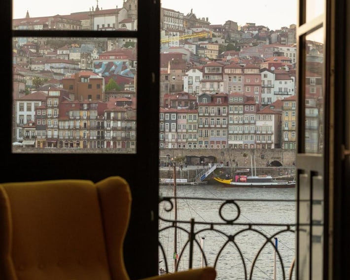 The House of Sandeman - Hostel & Suites