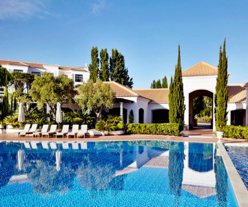 Pine Cliffs Resort