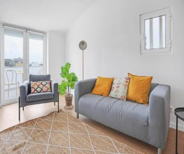 One bedroom Apt in Almada - Balcony with River Views by Lisbeyond