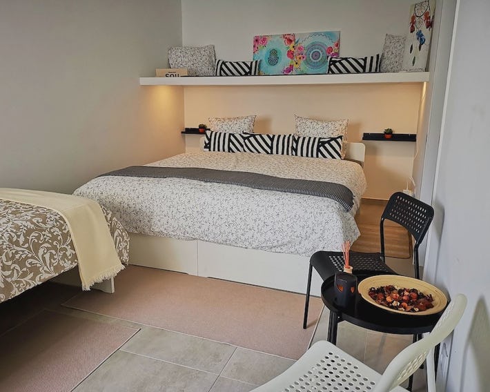 Caparica Poshtel, An Luxury Hostel