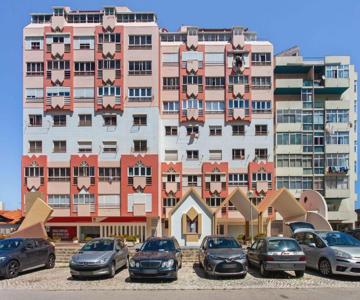 Near Beach - Family - Sleeps 4 - WiFi - Parking