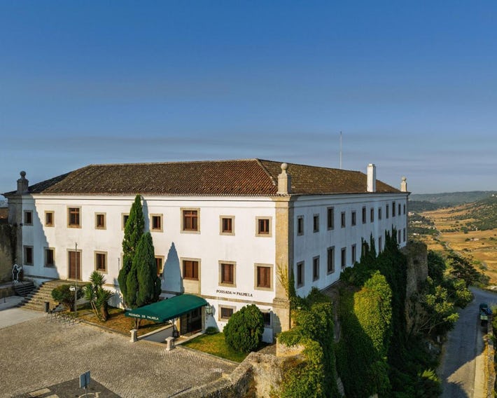 Pousada Castelo Palmela - Historic Hotel