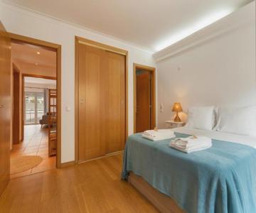Sesimbra Beach Apartment By Gt House