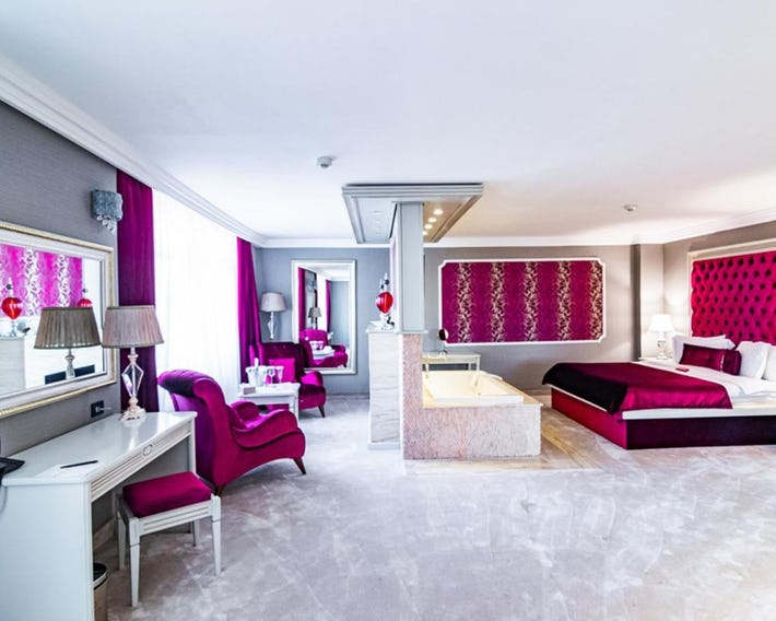 Phoenicia Grand Hotel