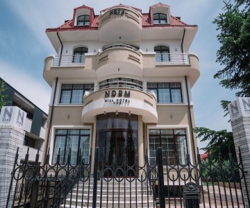 Norm Hill Hotel