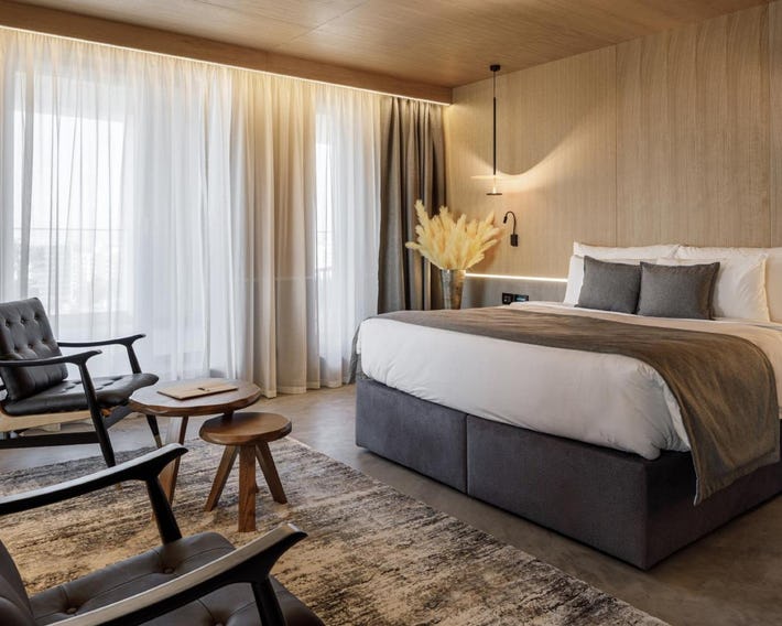 Qosmo Brasov Hotel