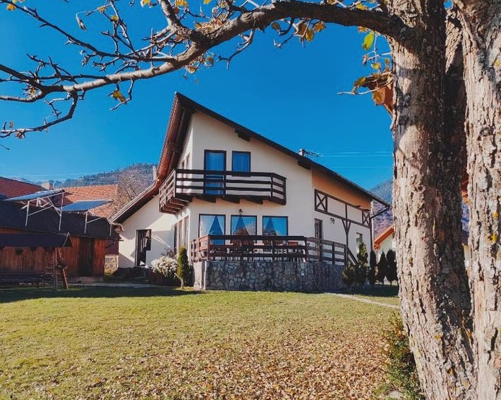 Pension Nea Marin
