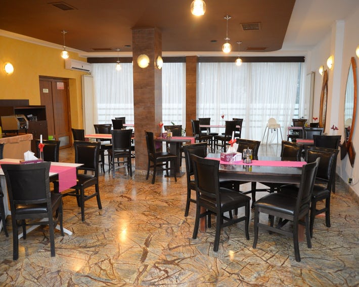 Atrium Mountain View Predeal