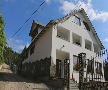 Colt De Rai