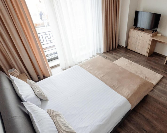 Aparthotel Punct pe i