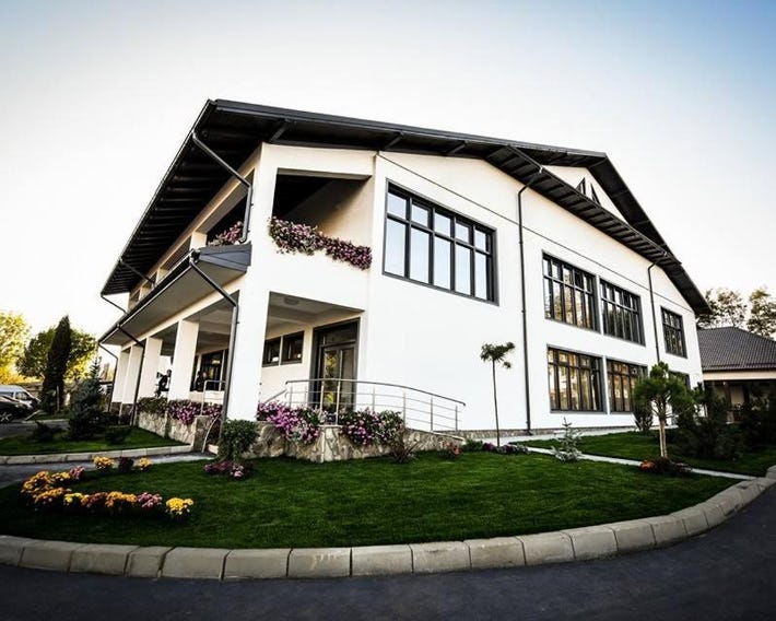 Condor Resort