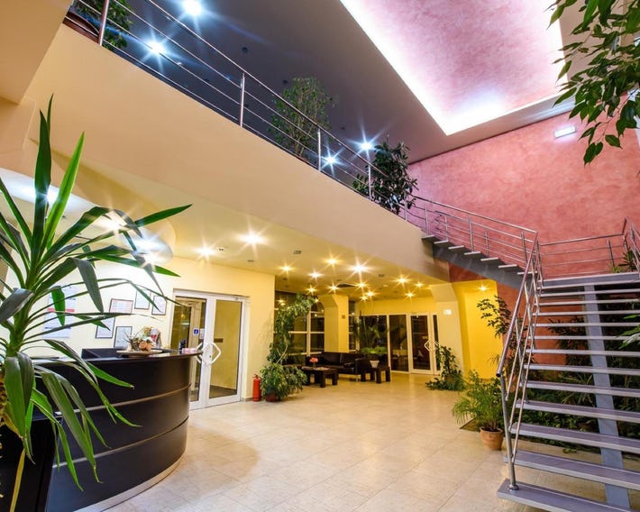 Hotel Torontal