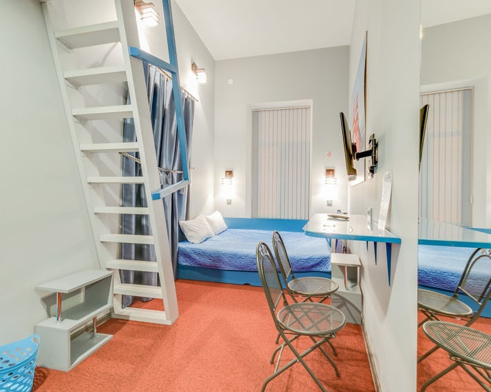 15 rooms
