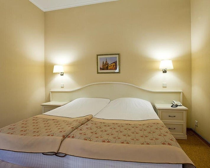 Cameo Hotel