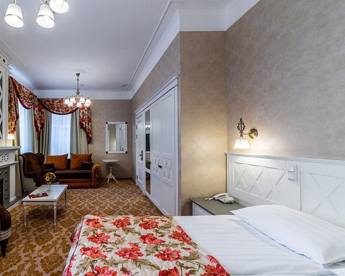 Cronwell Inn Stremyannaya