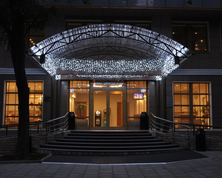 D'Hotel