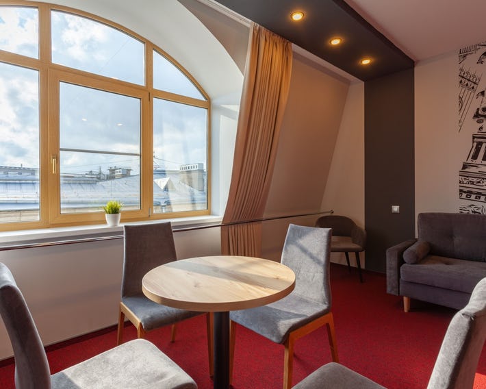 Kronverk Apart-Otel & Buisenes Center
