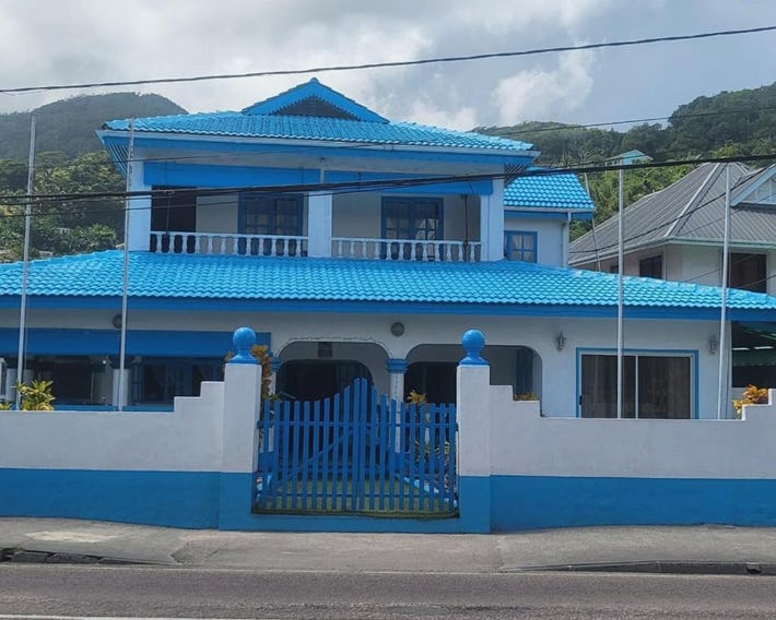 Le Chateau Bleu