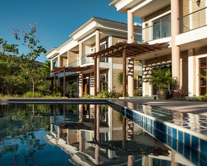 ISLA HOLIDAY HOME