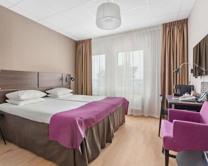 Best Western Plus Park Airport Hotel