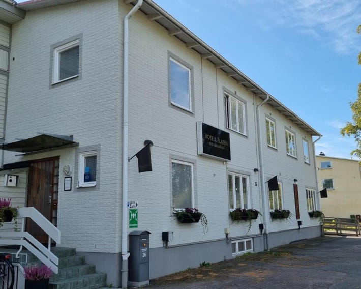 Hotell Zlafen Bed & Breakfast