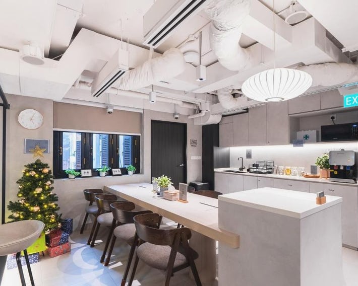 Jyu Capsule Hotel