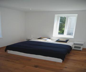 Apartment with Free Parking