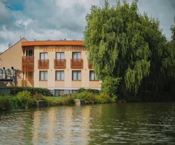 Hotel Rokoko Kosice - free parking