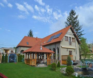 Apartmany Alex's Bazenom