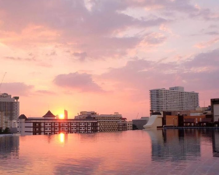 Dhotel Pattaya