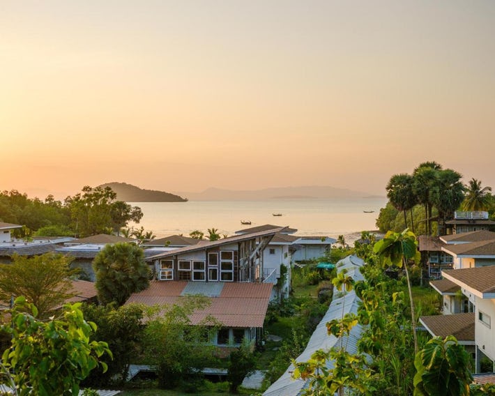 Artisan koh yao yai handcraft beachfront villas.