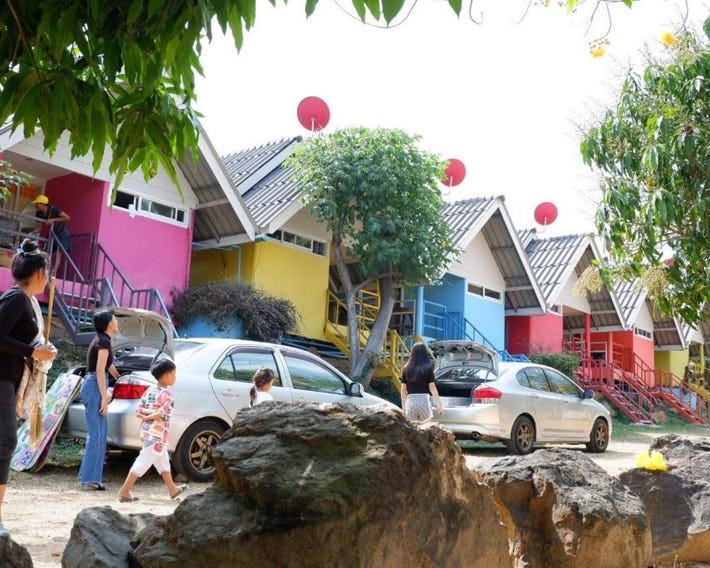 Baan Rai Pray Rung Kaeng Krachan