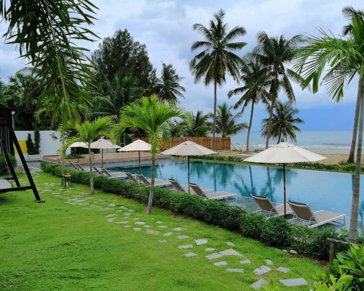 Tungtong Beach Villas