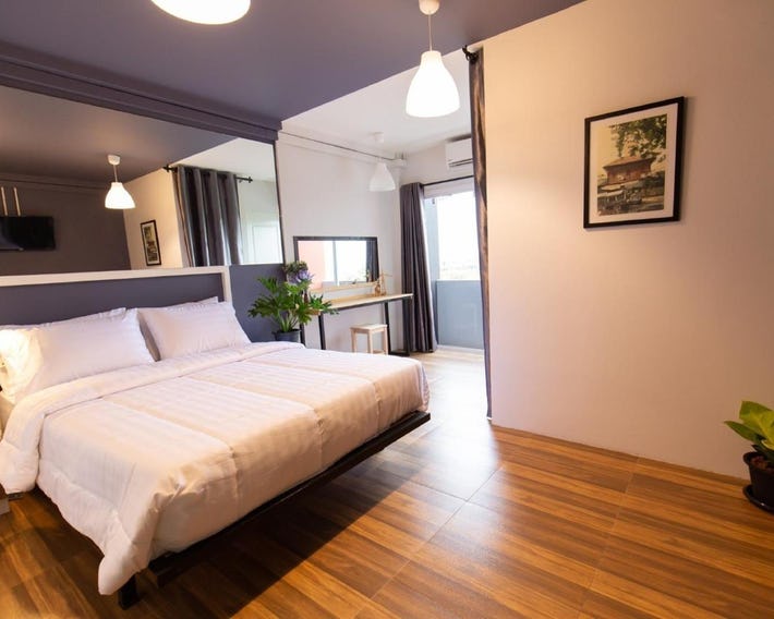 Mango 10 House
